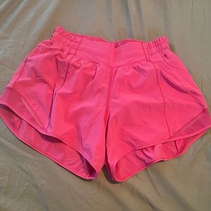 sonic pink hotty hots size 4 4”